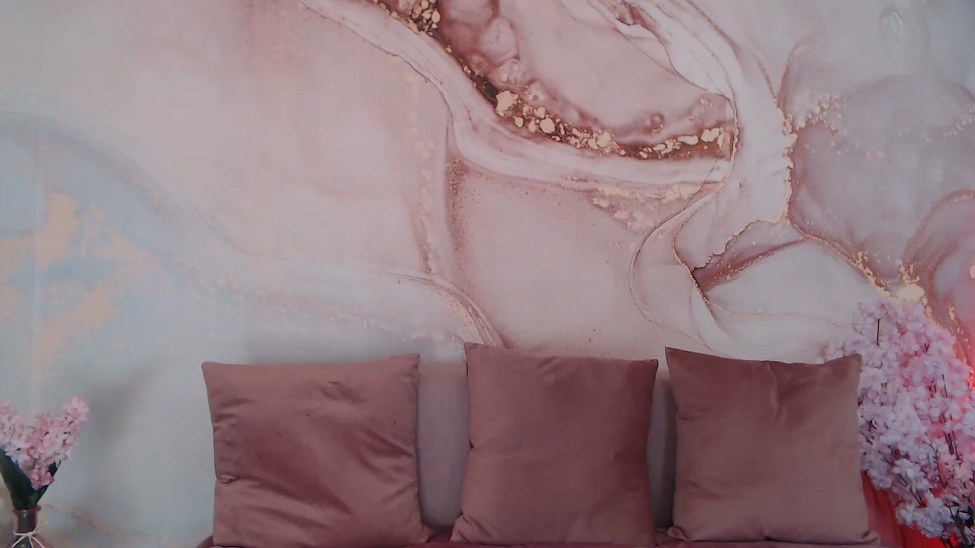 Gallery image thumbnail from HotCallia's myfreecams stream on, 11/13/2025, 09:35 image 6 of 20