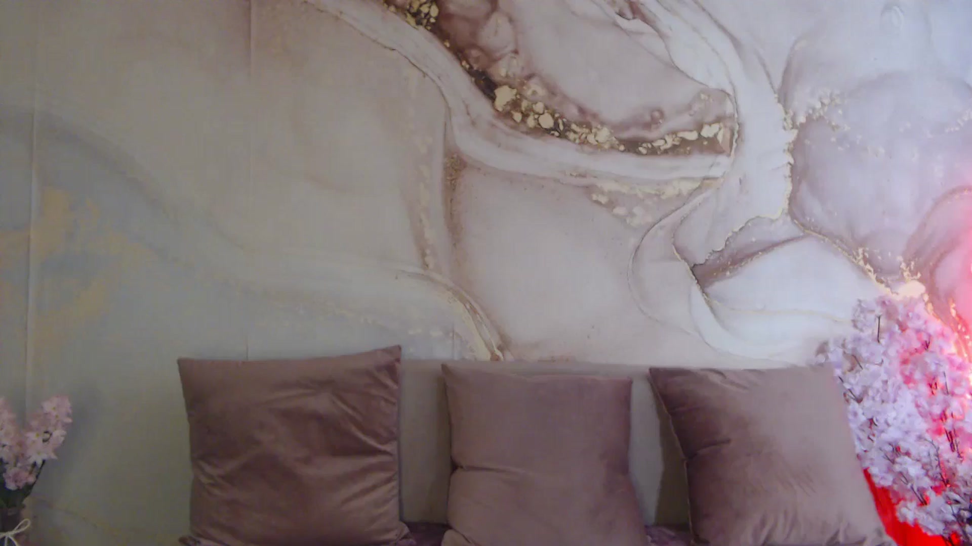 Gallery image thumbnail from HotCallia's myfreecams stream on, 12/02/2025, 12:43 image 19 of 20