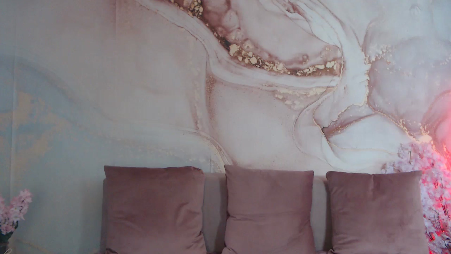 Gallery image thumbnail from HotCallia's myfreecams stream on, 12/15/2025, 12:52 image 14 of 20