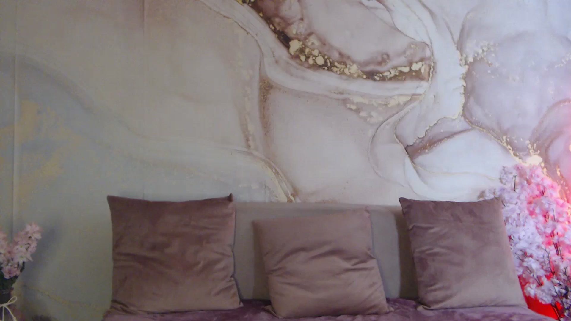 Gallery image thumbnail from HotCallia's myfreecams stream on, 01/08/2026, 08:22 image 13 of 20