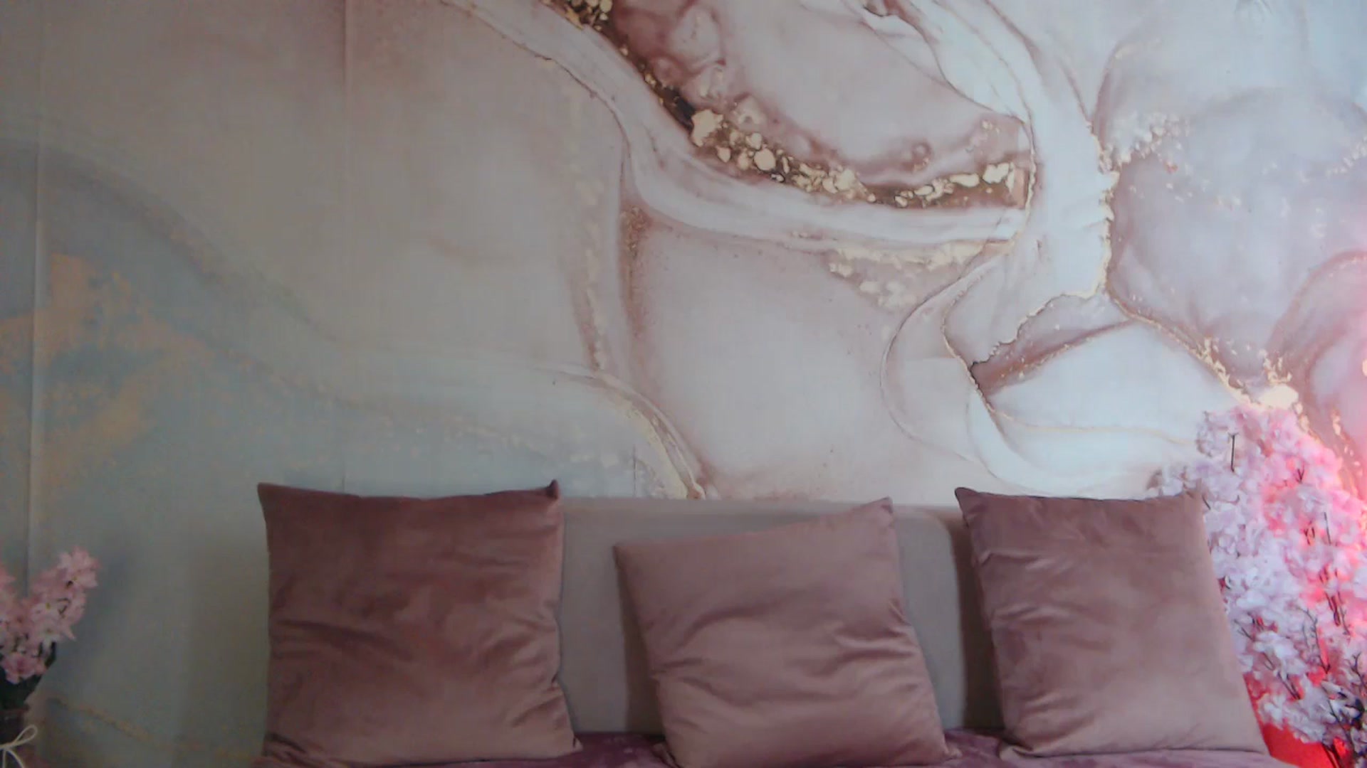 Gallery image thumbnail from HotCallia's myfreecams stream on, 01/09/2026, 08:46 image 3 of 20