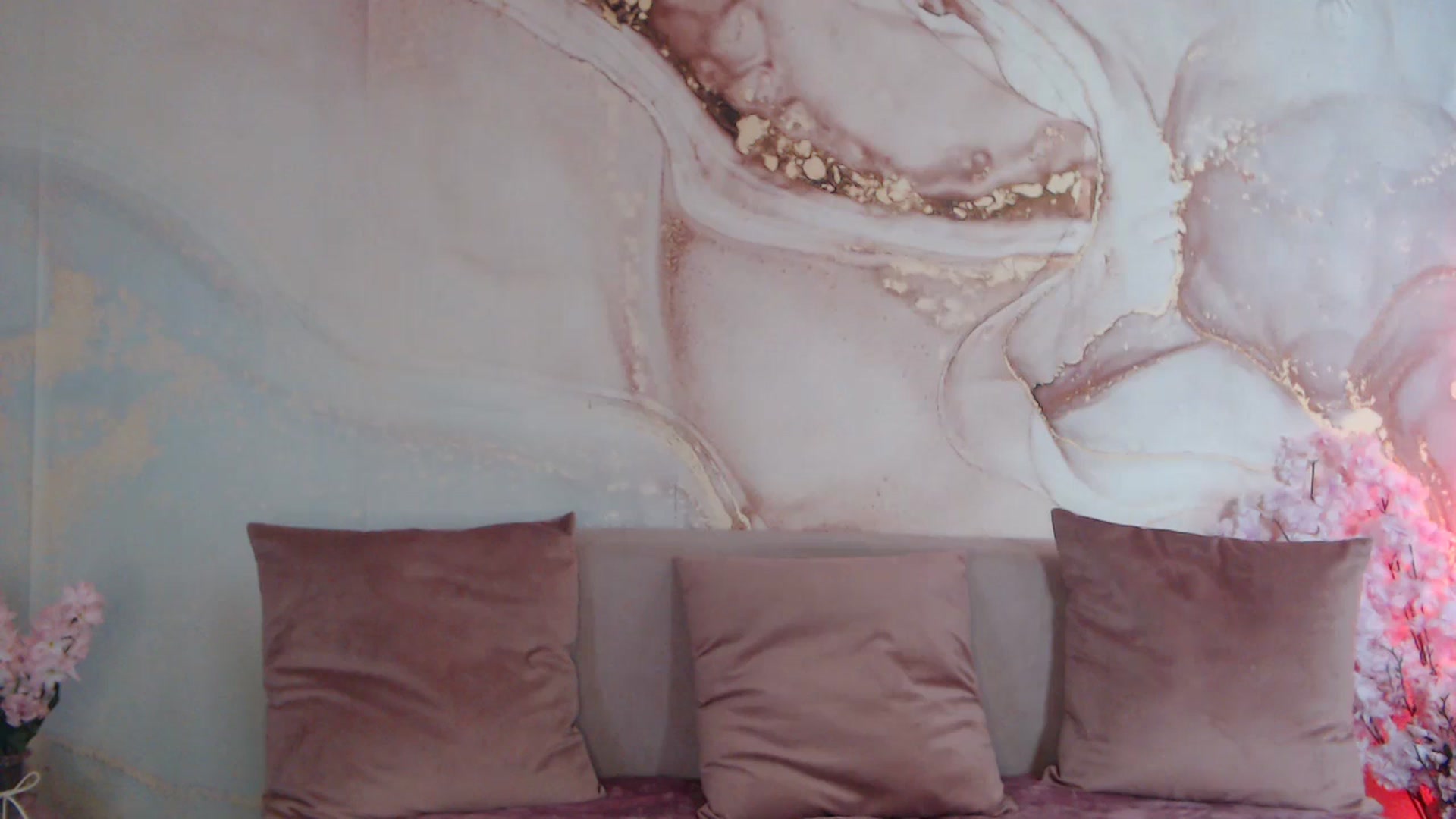 Gallery image thumbnail from HotCallia's myfreecams stream on, 01/10/2026, 10:32 image 16 of 20