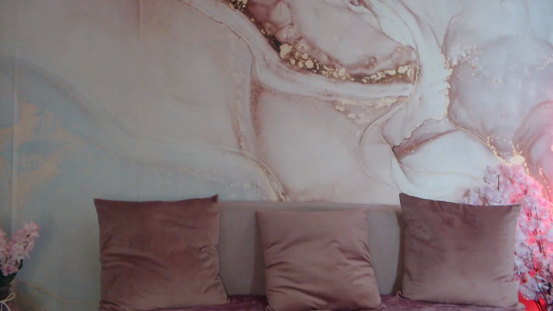 Gallery image thumbnail from HotCallia's myfreecams stream on, 01/10/2026, 10:32 image 19 of 20