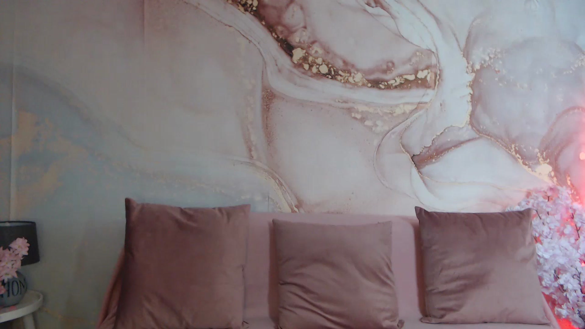 Gallery image thumbnail from HotCallia's myfreecams stream on, 02/18/2026, 08:13 image 17 of 20