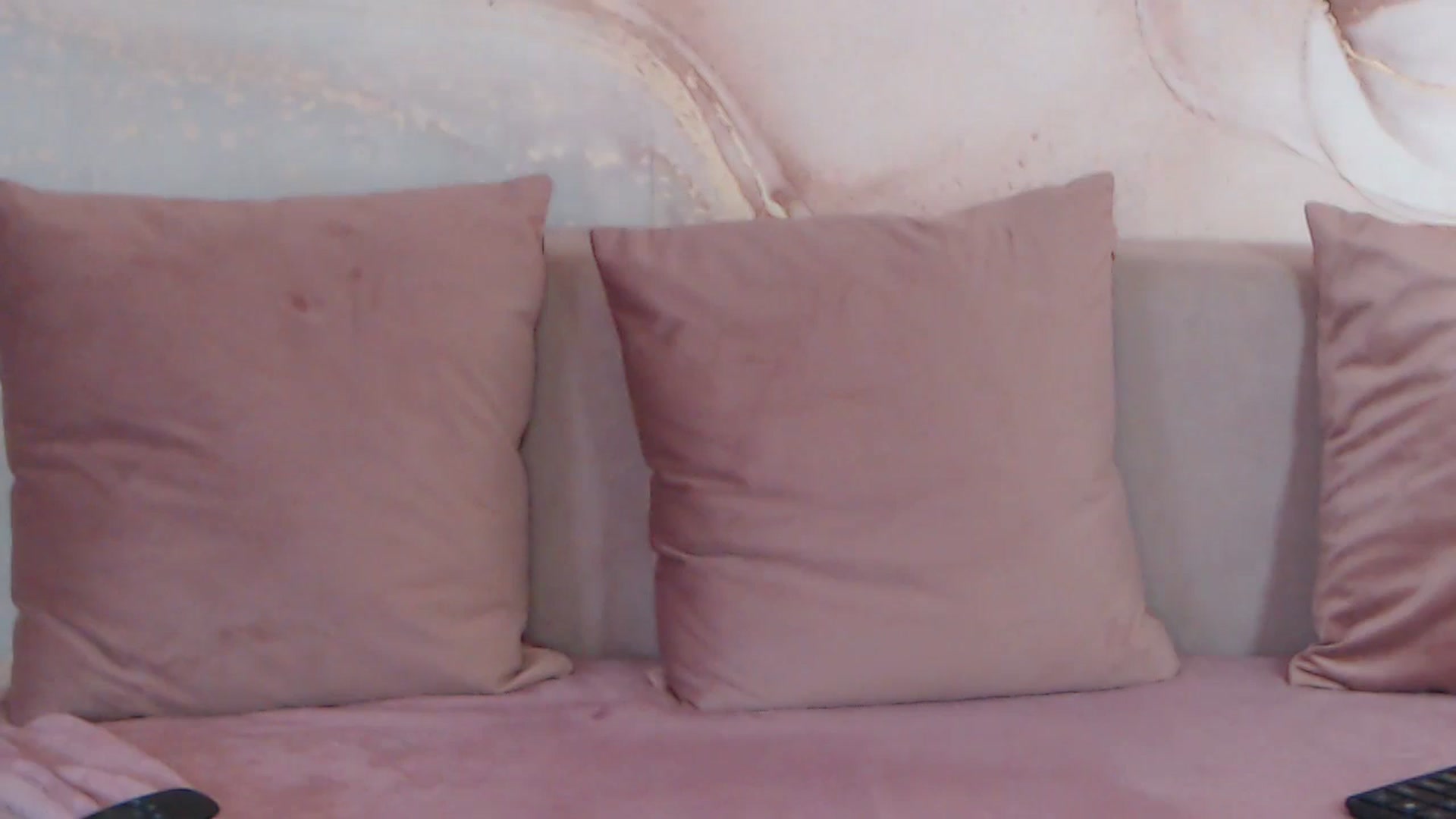 Gallery image thumbnail from HotCallia's myfreecams stream on, 04/22/2026, 09:54 image 16 of 20
