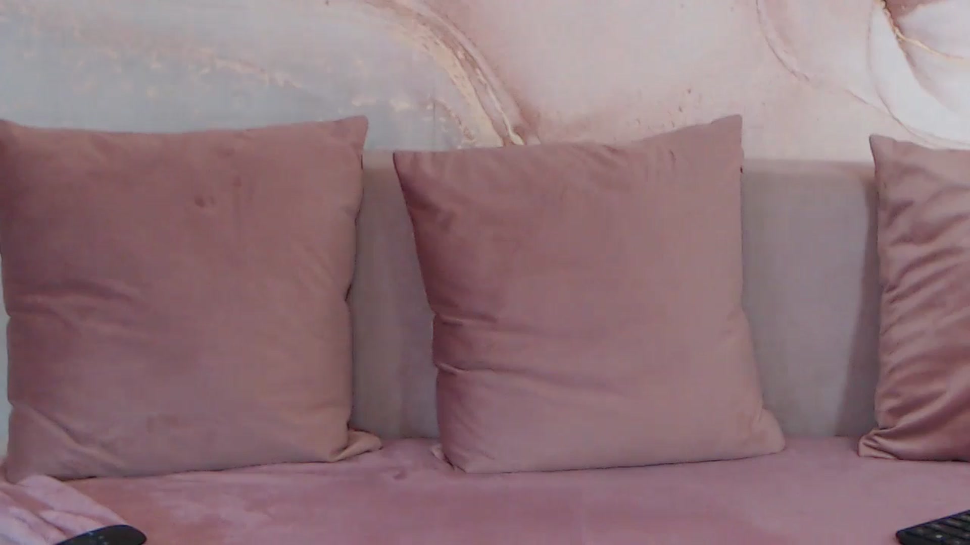 Gallery image thumbnail from HotCallia's myfreecams stream on, 04/22/2026, 09:54 image 15 of 20