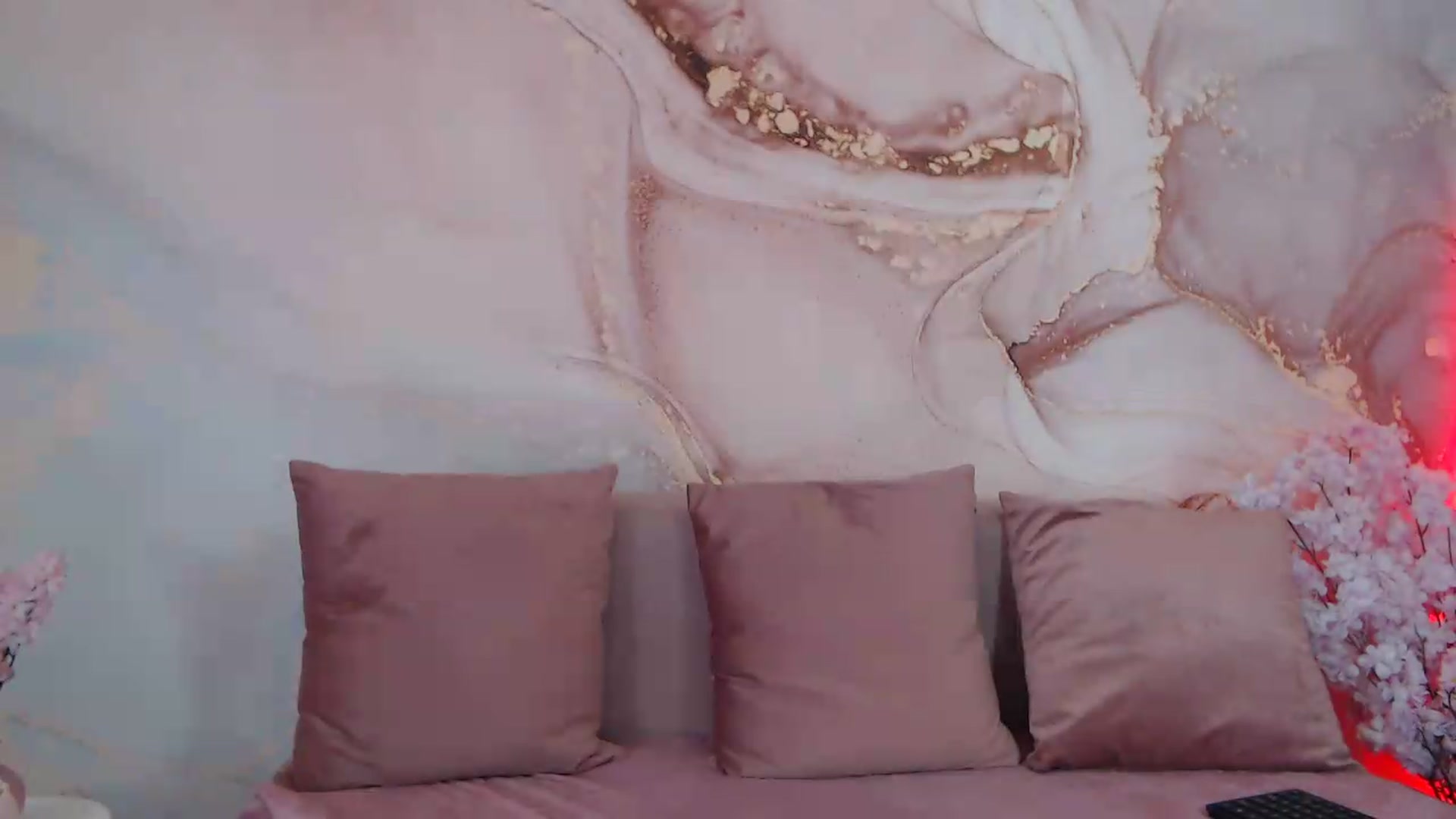 Gallery image thumbnail from HotCallia's myfreecams stream on, 05/06/2026, 09:13 image 6 of 20