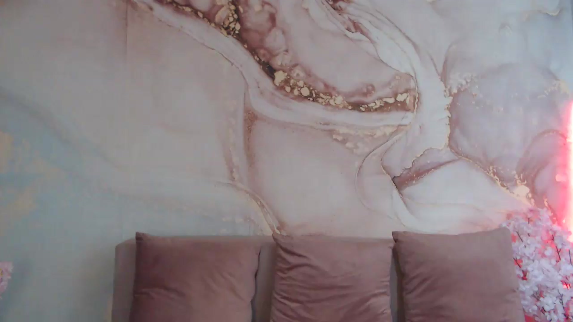Gallery image thumbnail from HotCallia's myfreecams stream on, 05/13/2026, 06:24 image 14 of 20