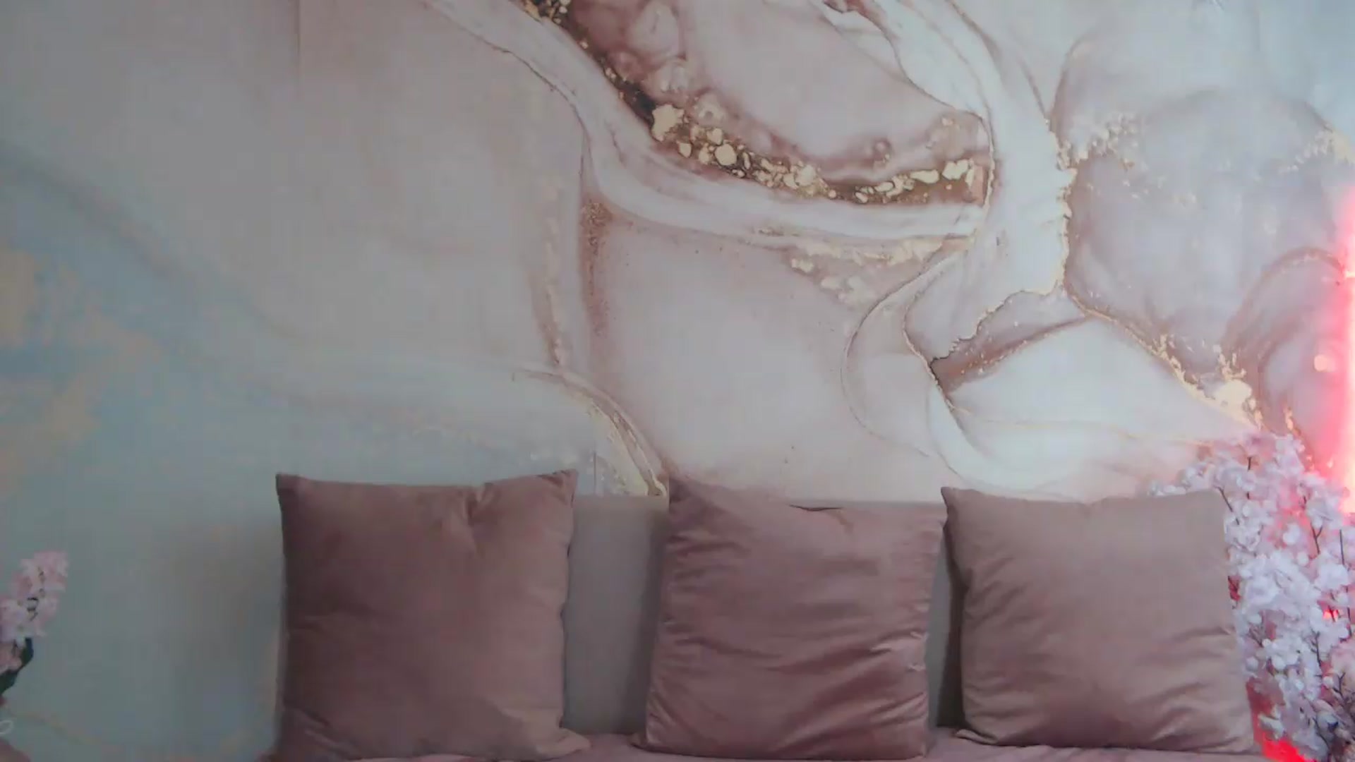 Gallery image thumbnail from HotCallia's myfreecams stream on, 05/20/2026, 08:42 image 20 of 20