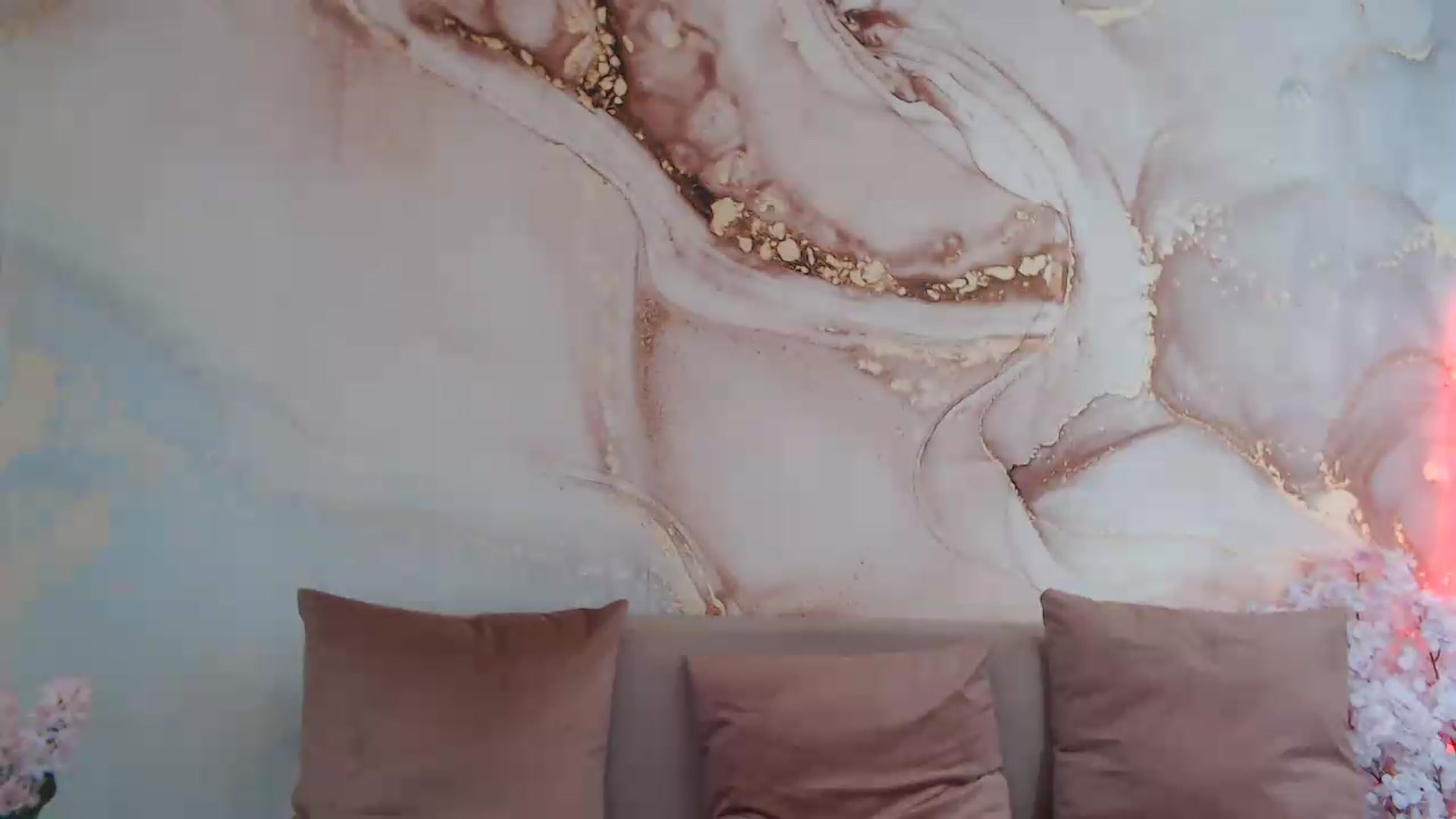 Gallery image thumbnail from HotCallia's myfreecams stream on, 05/27/2026, 10:07 image 17 of 20