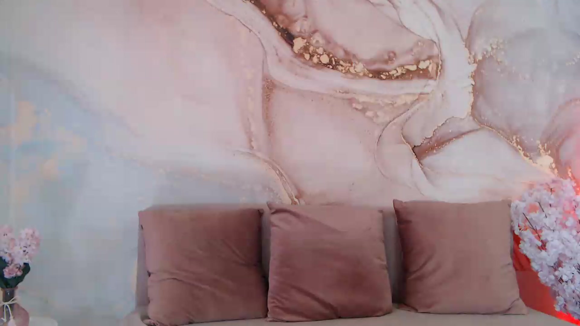 Gallery image thumbnail from HotCallia's myfreecams stream on, 06/22/2026, 08:17 image 15 of 20