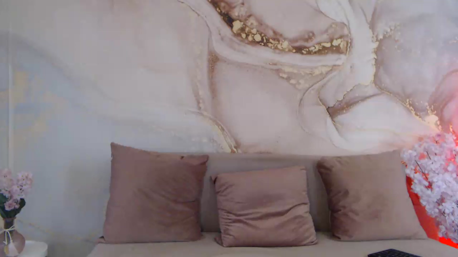 Gallery image thumbnail from HotCallia's myfreecams stream on, 07/08/2026, 08:09 image 19 of 20
