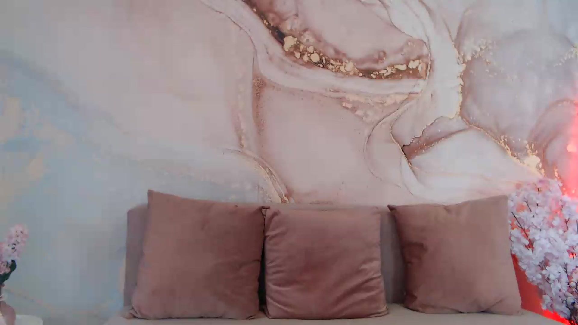Gallery image thumbnail from HotCallia's myfreecams stream on, 07/10/2026, 10:38 image 17 of 20