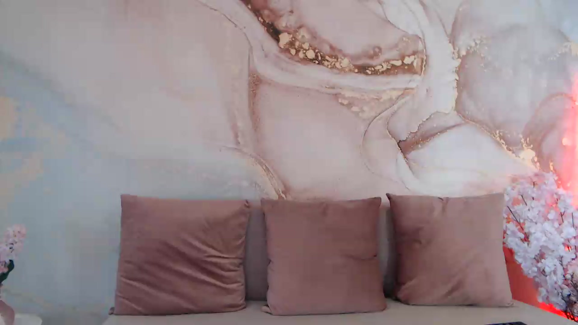 Gallery image thumbnail from HotCallia's myfreecams stream on, 07/13/2026, 09:37 image 6 of 20
