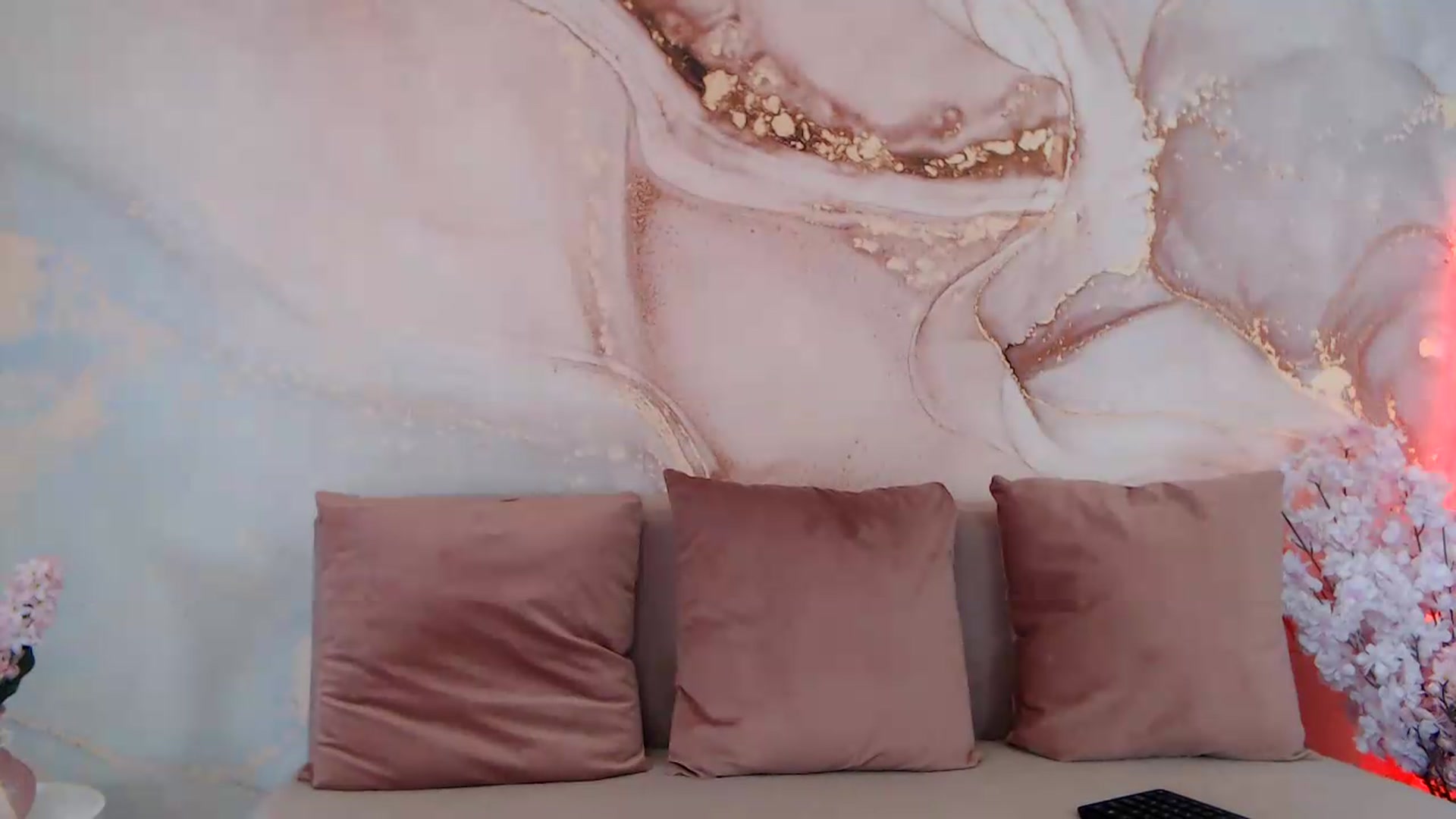 Gallery image thumbnail from HotCallia's myfreecams stream on, 07/21/2026, 09:29 image 16 of 20