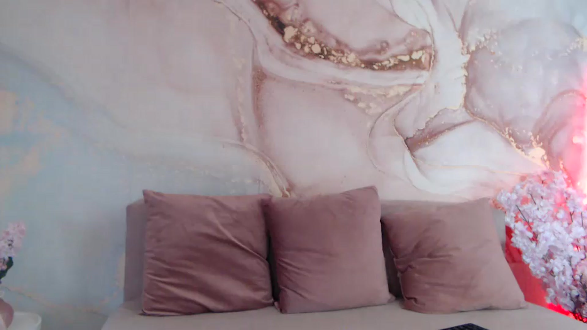 Gallery image thumbnail from HotCallia's myfreecams stream on, 08/07/2026, 08:36 image 15 of 20