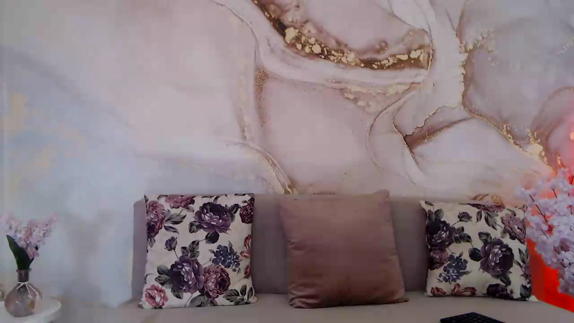 Gallery image thumbnail from HotCallia's myfreecams stream on, 08/11/2026, 08:40 image 8 of 20