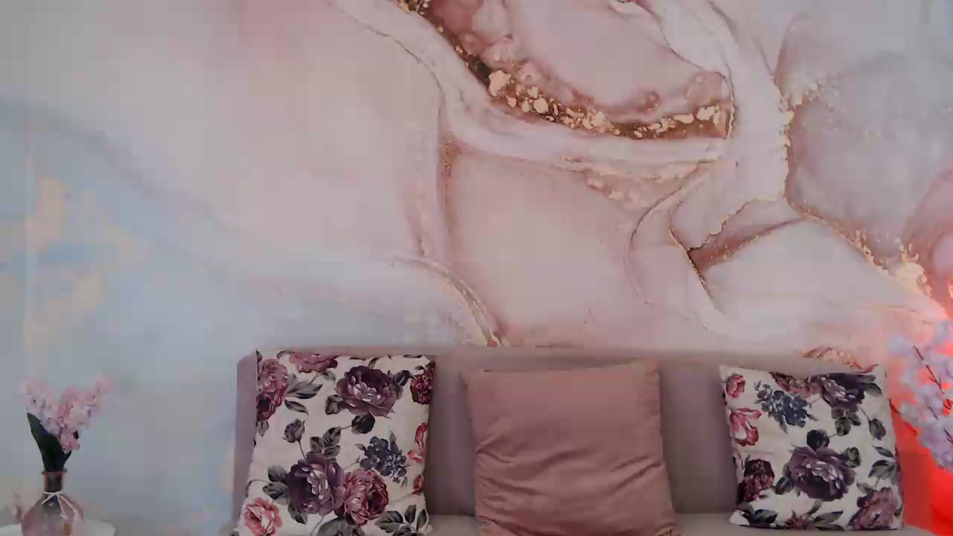 Gallery image thumbnail from HotCallia's myfreecams stream on, 08/15/2026, 09:45 image 11 of 20