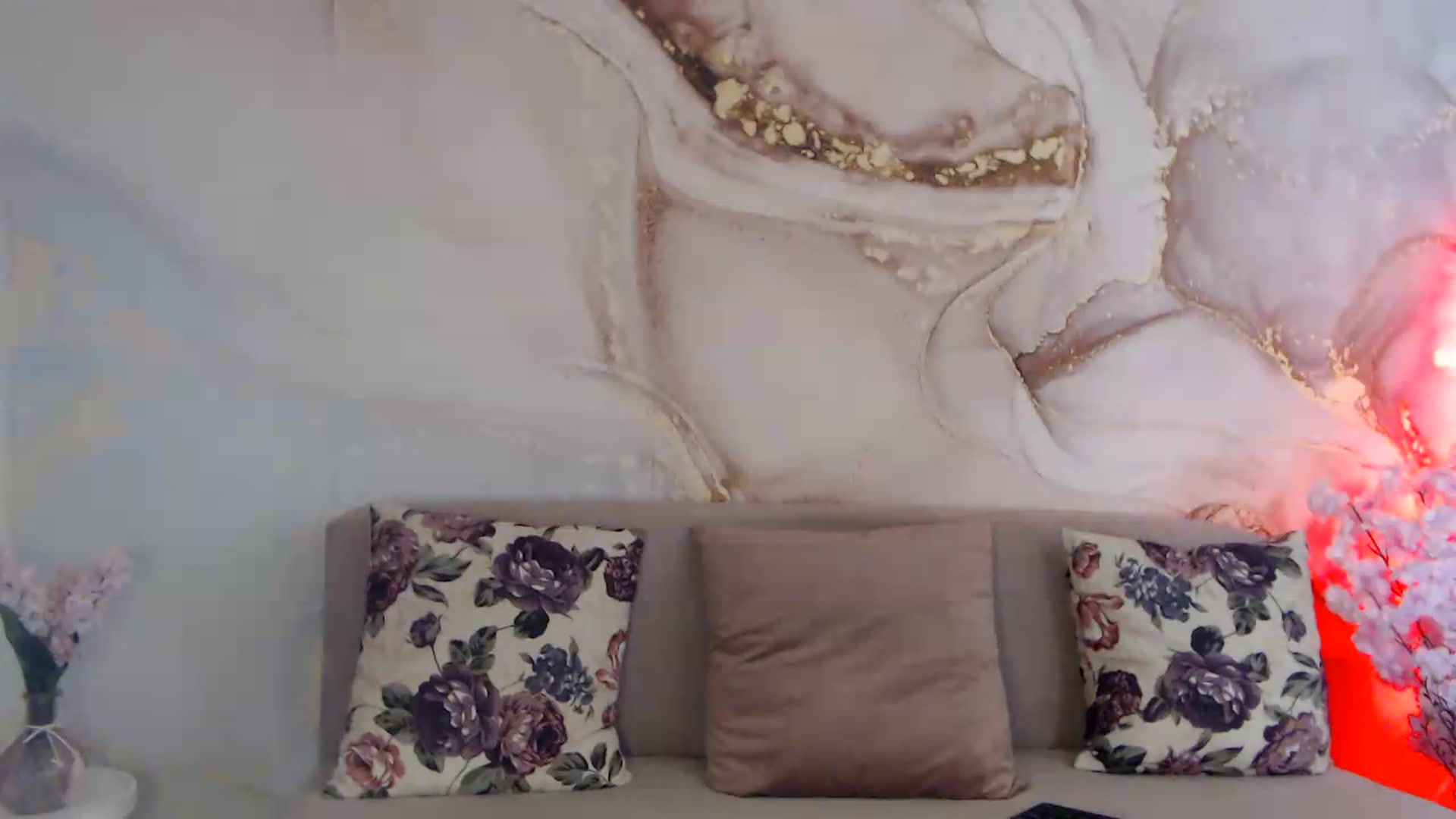 Gallery image thumbnail from HotCallia's myfreecams stream on, 08/18/2026, 09:53 image 10 of 20