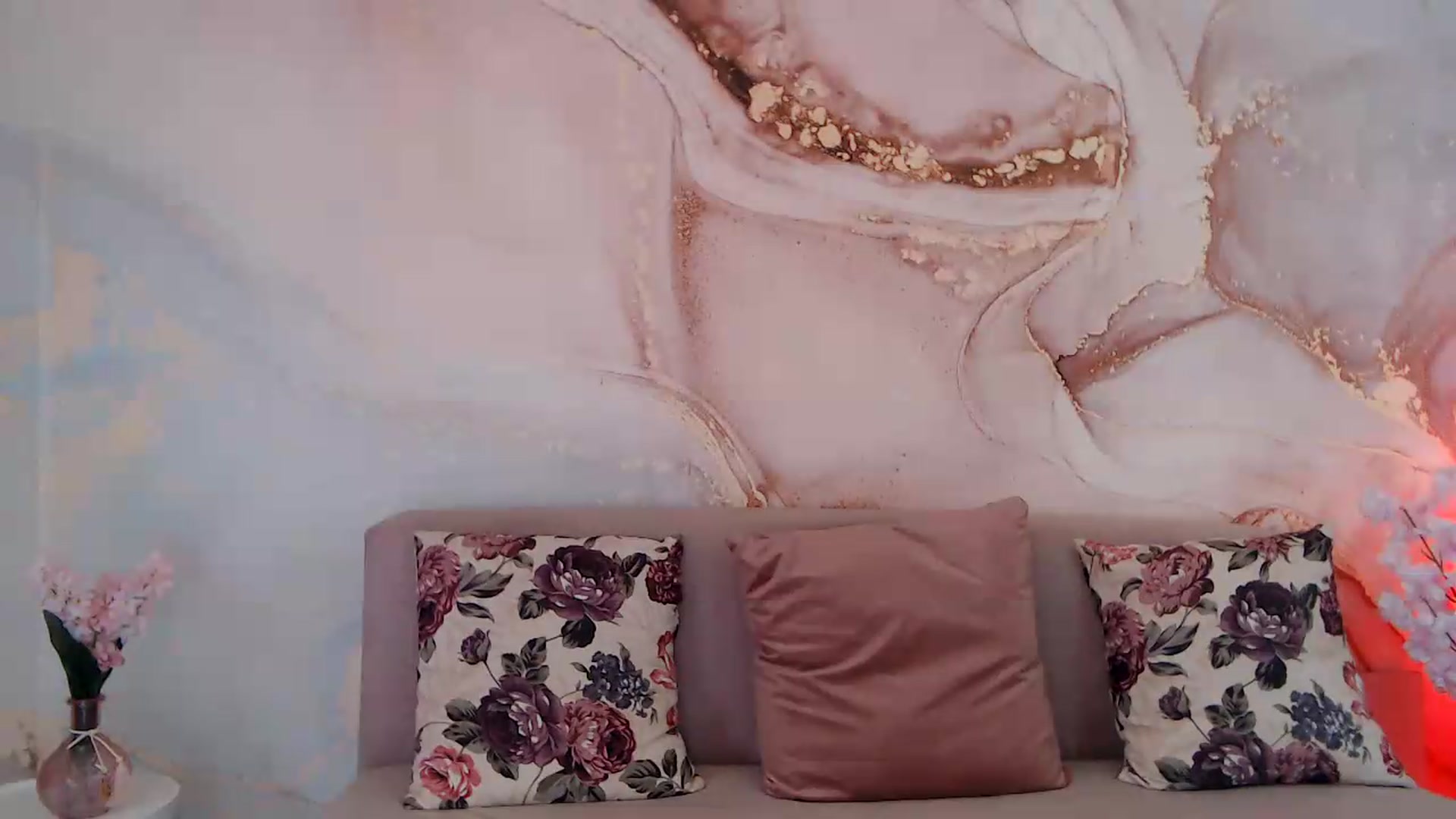 Gallery image thumbnail from HotCallia's myfreecams stream on, 08/25/2026, 09:33 image 6 of 20