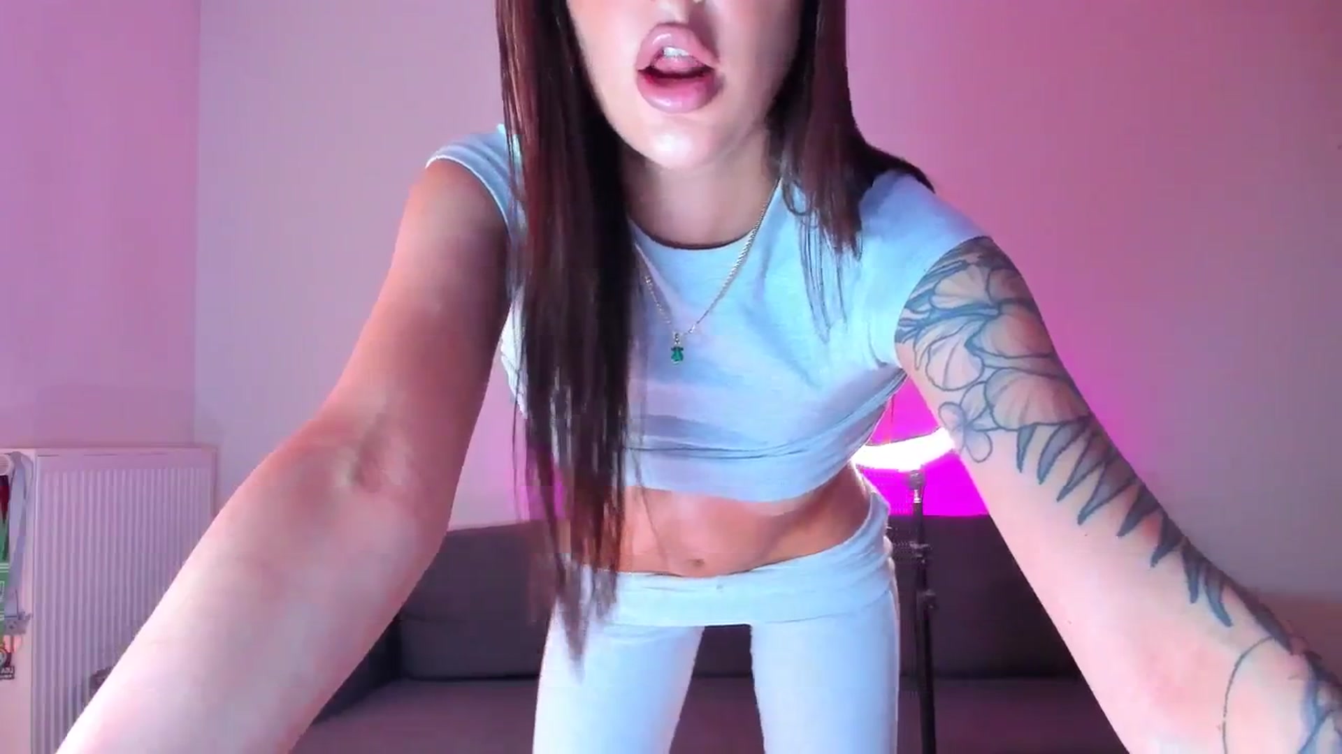 Gallery image thumbnail from HotCrispbread's myfreecams stream on, 01/22/2025, 14:09 image 13 of 20