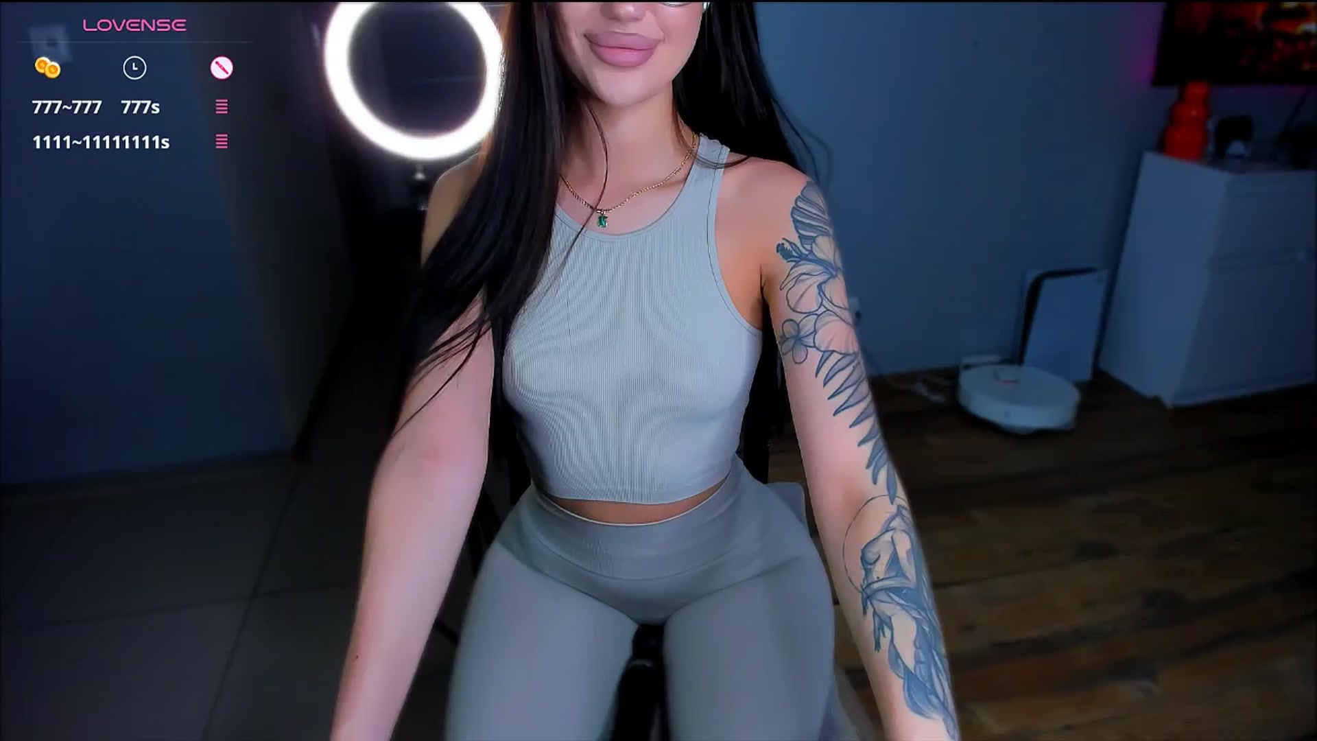 Gallery image thumbnail from HotCrispbread's myfreecams stream on, 11/02/2025, 12:57 image 5 of 20