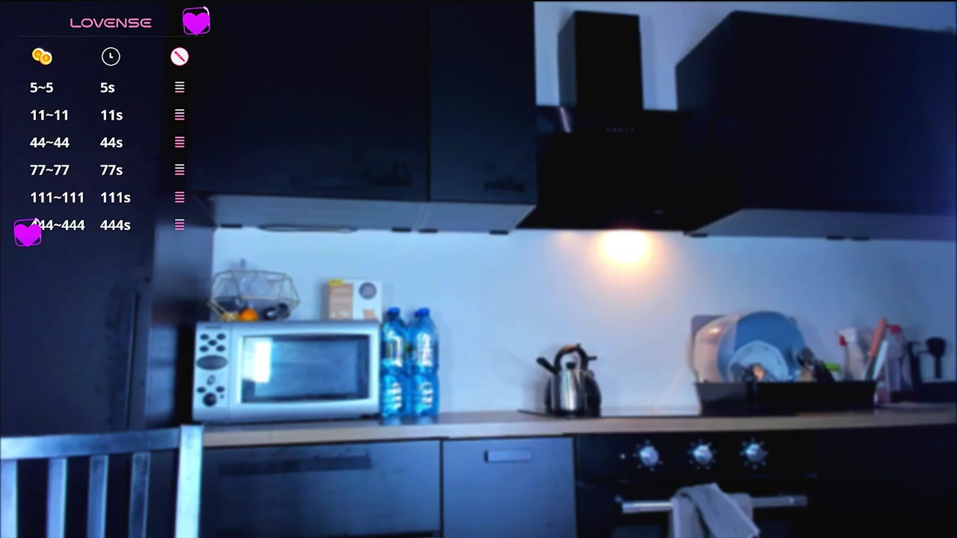 Gallery image thumbnail from HotCrispbread's myfreecams stream on, 12/12/2025, 15:33 image 17 of 20