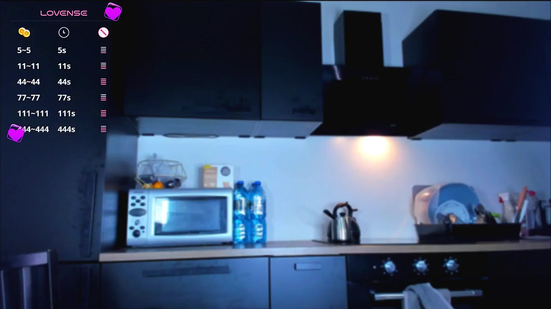 Gallery image thumbnail from HotCrispbread's myfreecams stream on, 12/12/2025, 15:57 image 12 of 20