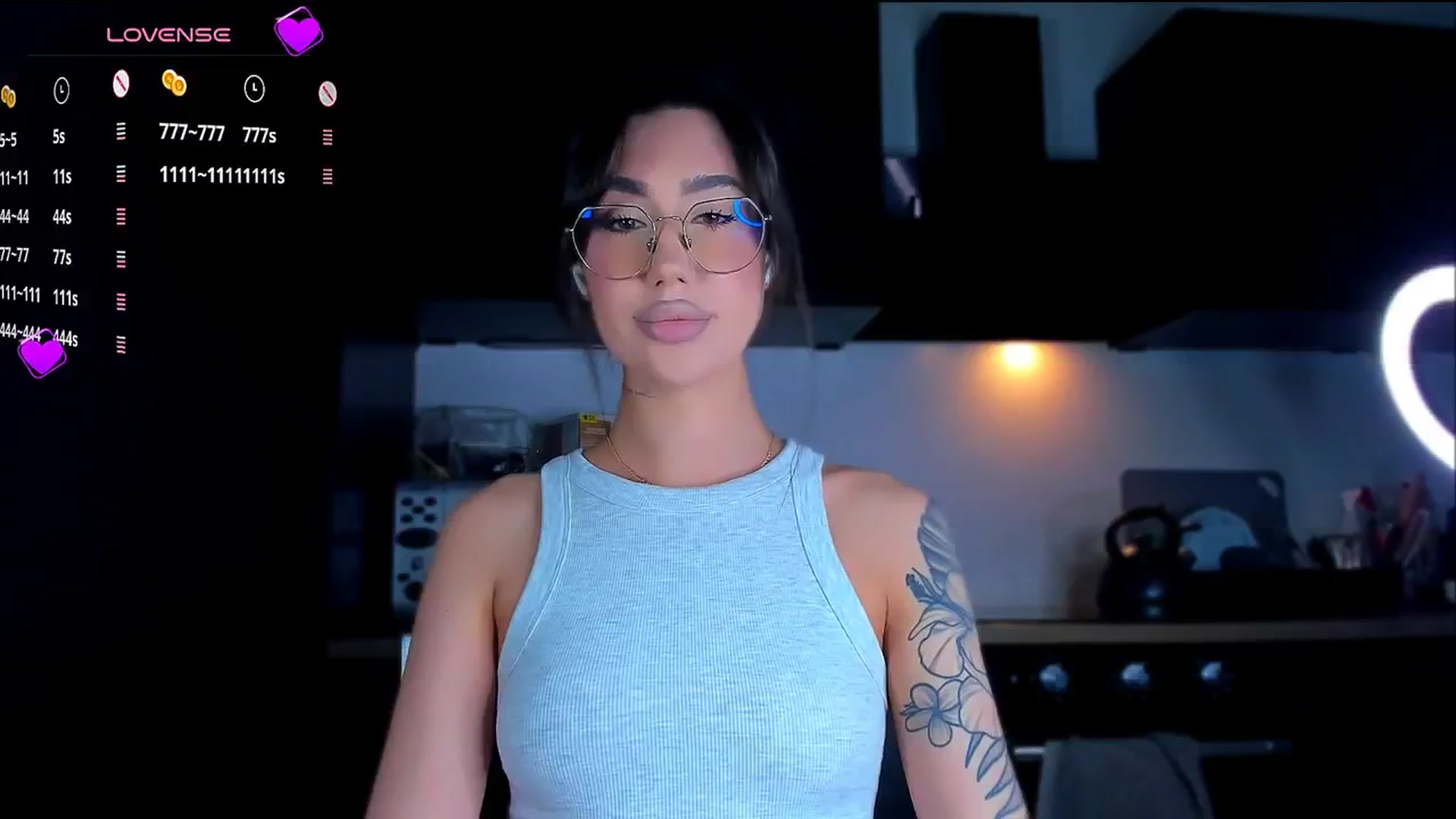 Gallery image thumbnail from HotCrispbread's myfreecams stream on, 12/13/2025, 13:17 image 1 of 20