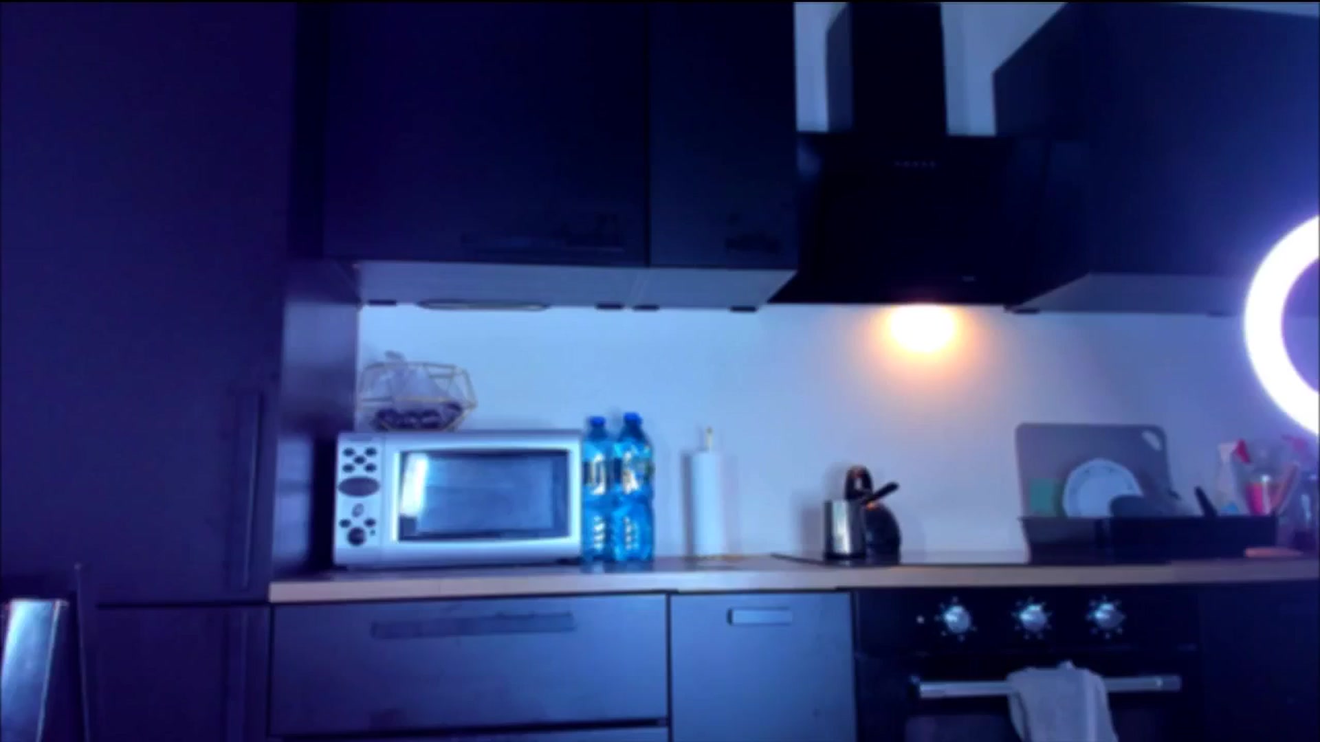 Gallery image thumbnail from HotCrispbread's myfreecams stream on, 12/14/2025, 14:39 image 18 of 20