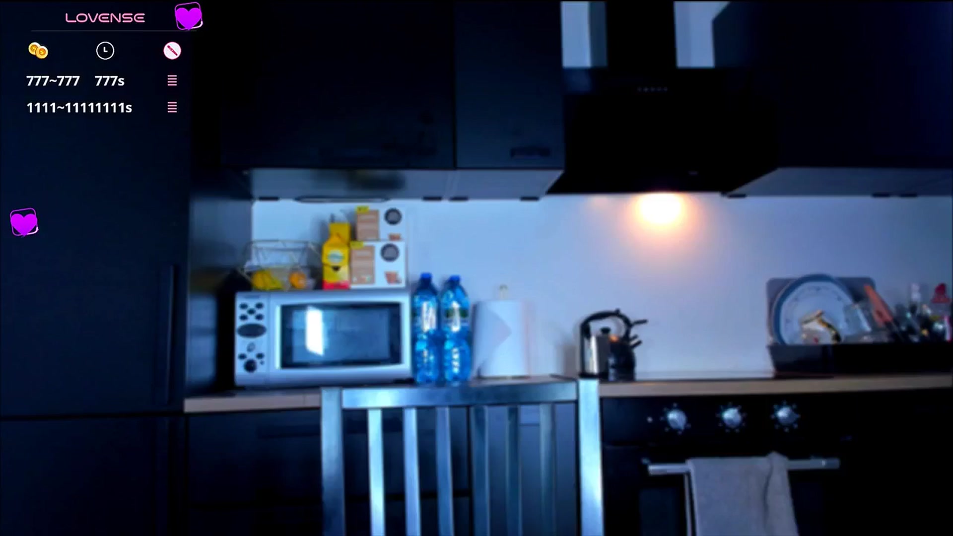 Gallery image thumbnail from HotCrispbread's myfreecams stream on, 12/22/2025, 17:27 image 15 of 20
