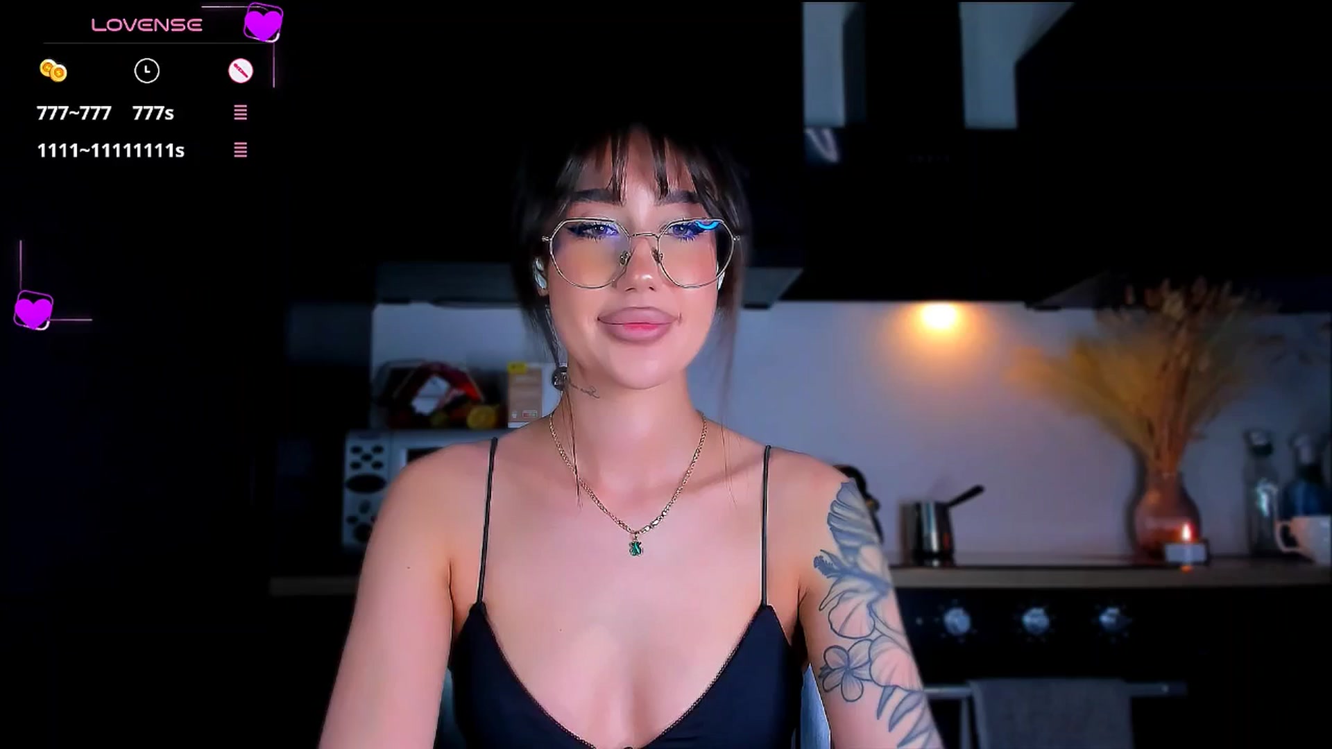 Gallery image thumbnail from HotCrispbread's myfreecams stream on, 01/06/2026, 17:21 image 12 of 20