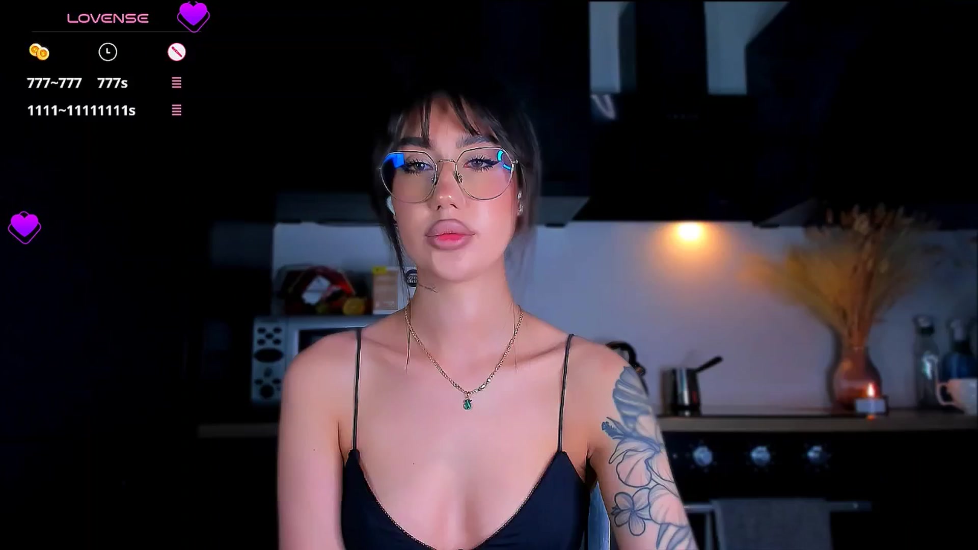 Gallery image thumbnail from HotCrispbread's myfreecams stream on, 01/06/2026, 17:21 image 15 of 20