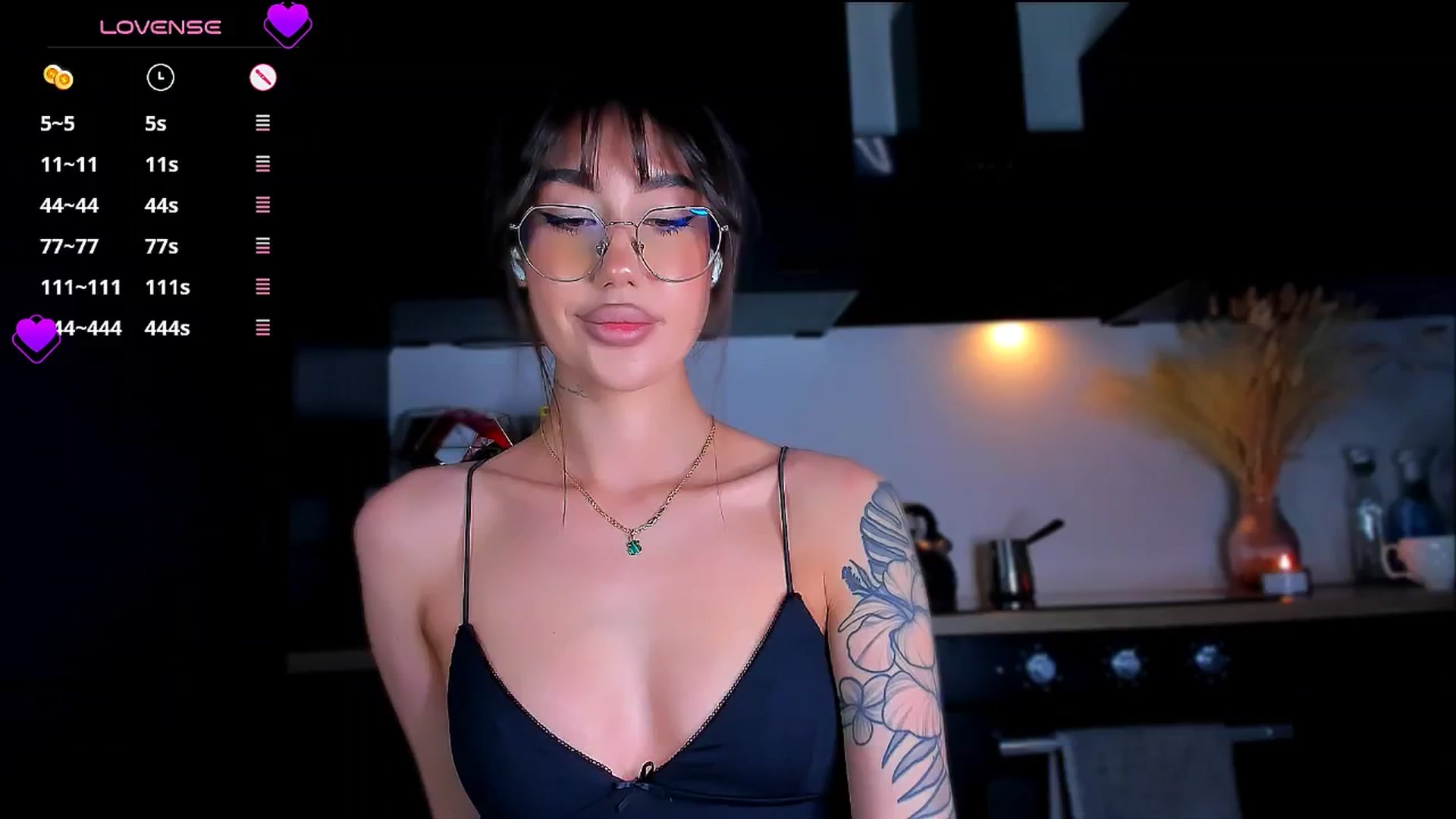 Gallery image thumbnail from HotCrispbread's myfreecams stream on, 01/06/2026, 17:21 image 7 of 20
