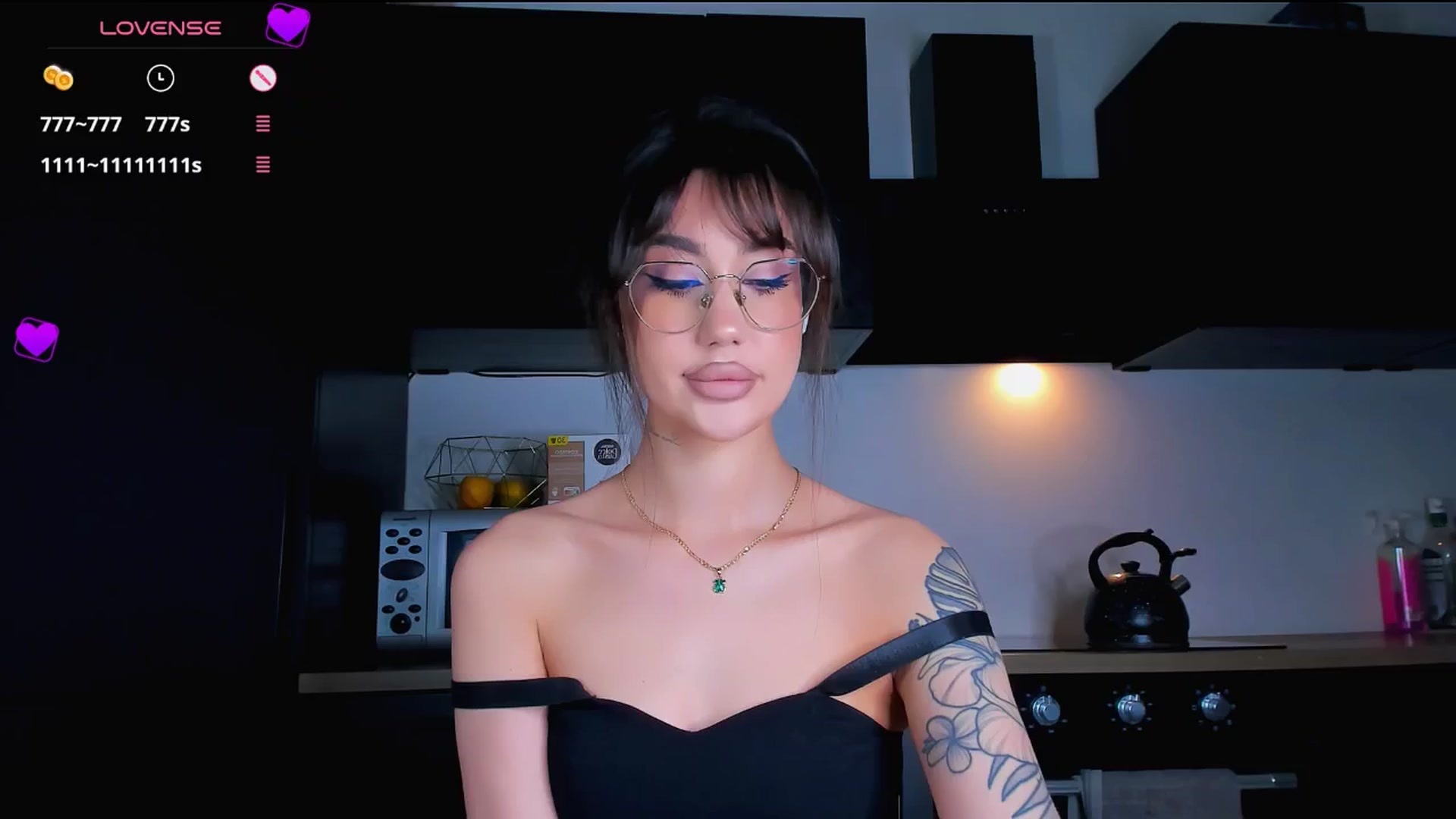 Gallery image thumbnail from HotCrispbread's myfreecams stream on, 01/09/2026, 16:20 image 7 of 20