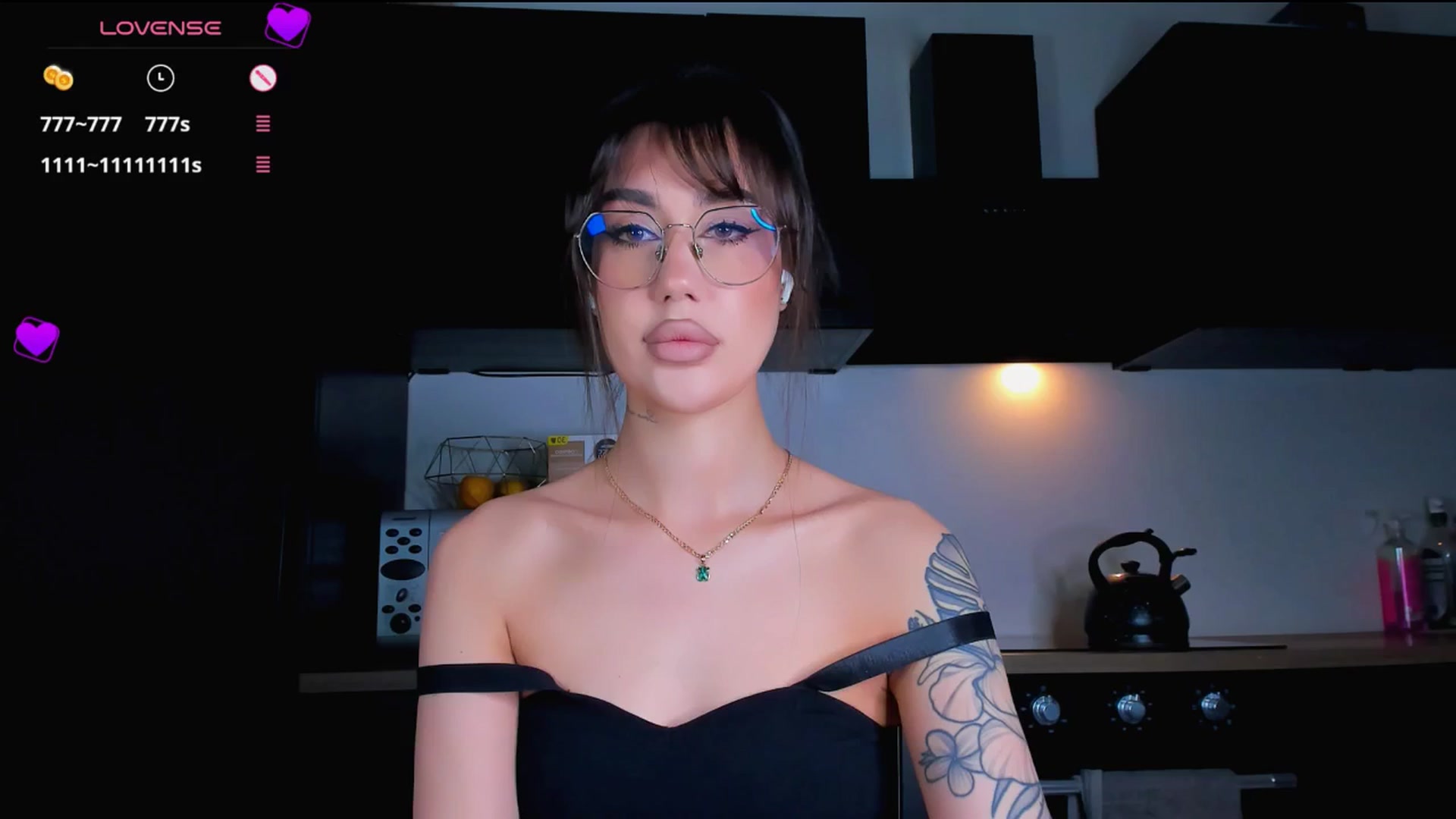 Gallery image thumbnail from HotCrispbread's myfreecams stream on, 01/09/2026, 16:20 image 6 of 20