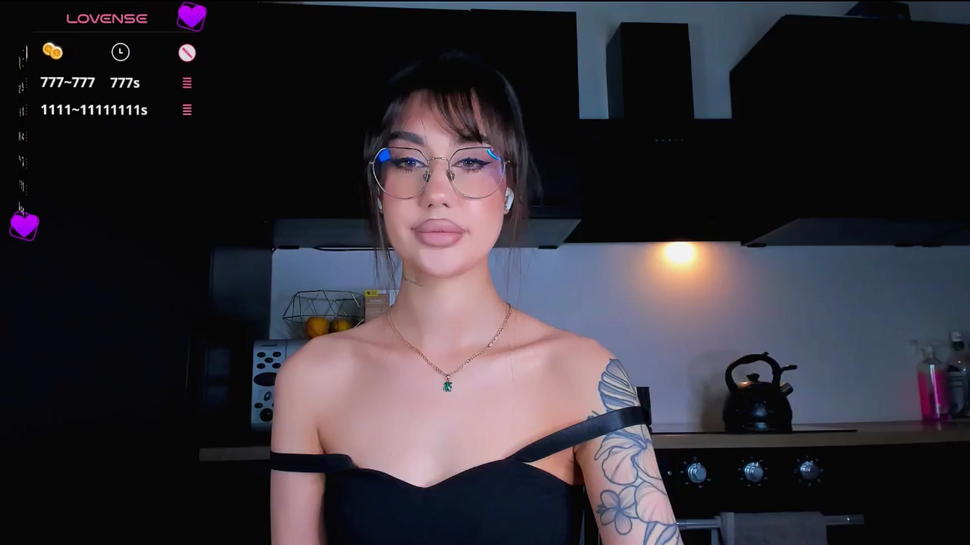Gallery image thumbnail from HotCrispbread's myfreecams stream on, 01/09/2026, 16:20 image 8 of 20
