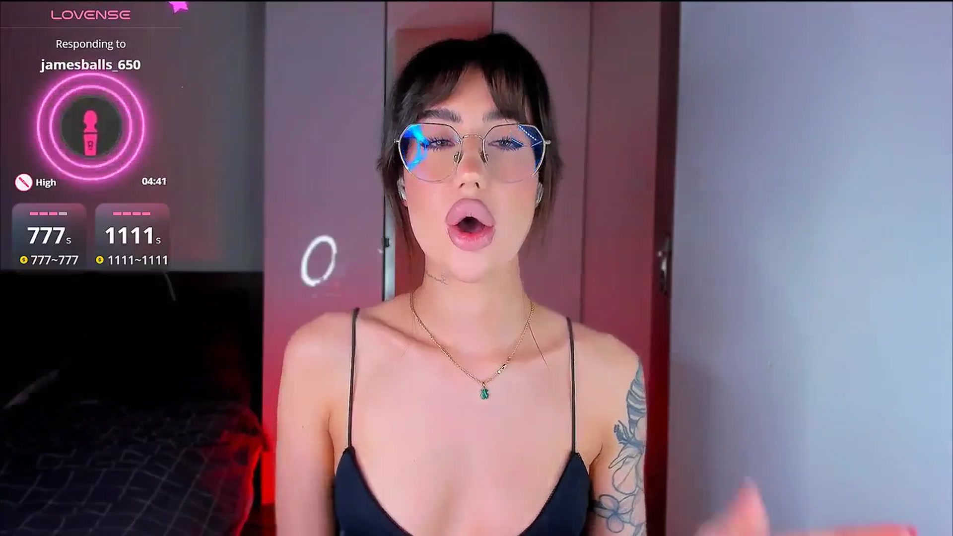 Gallery image thumbnail from HotCrispbread's myfreecams stream on, 01/22/2026, 17:29 image 18 of 20