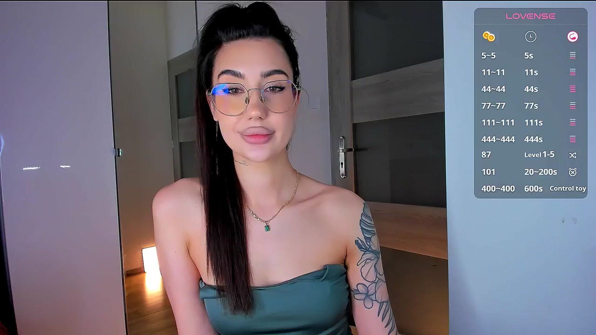 Gallery image thumbnail from HotCrispbread's myfreecams stream on, 02/17/2026, 15:47 image 7 of 20