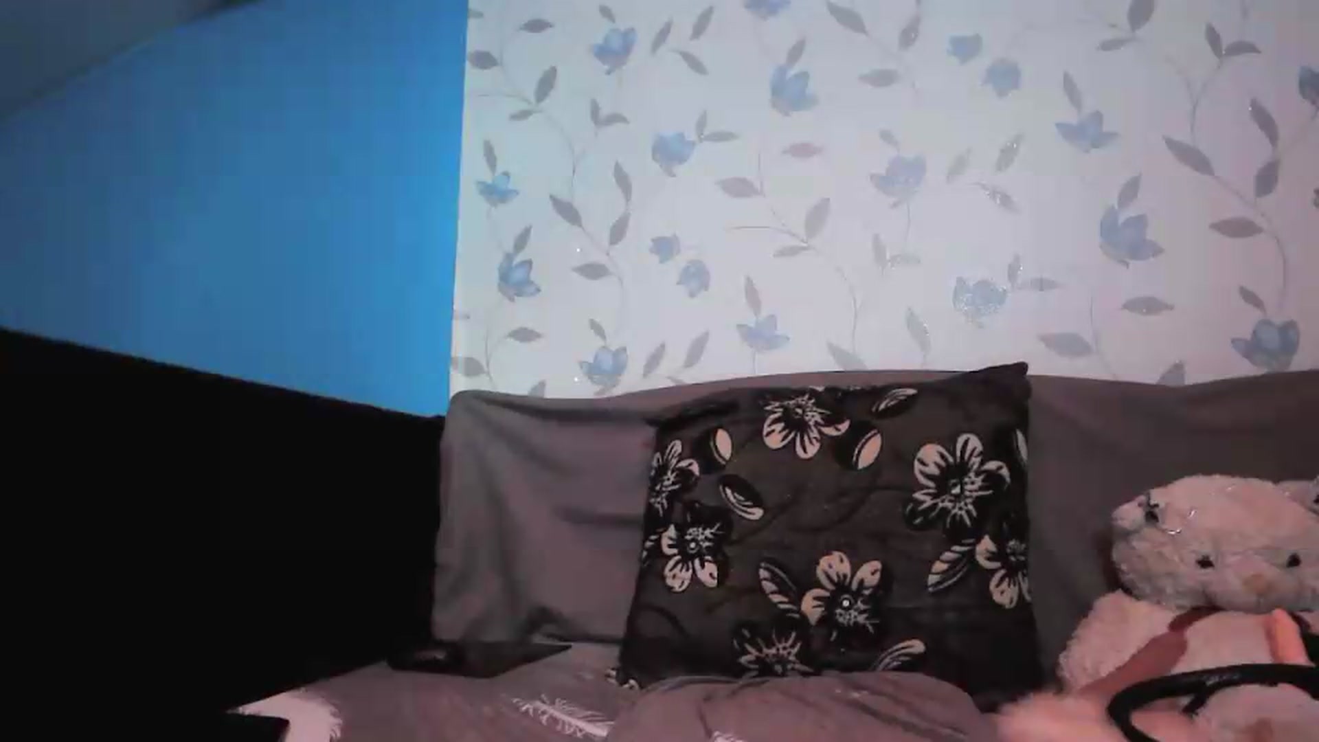 Gallery image thumbnail from HotNicolle123's myfreecams stream on, 08/21/2026, 11:02 image 3 of 20