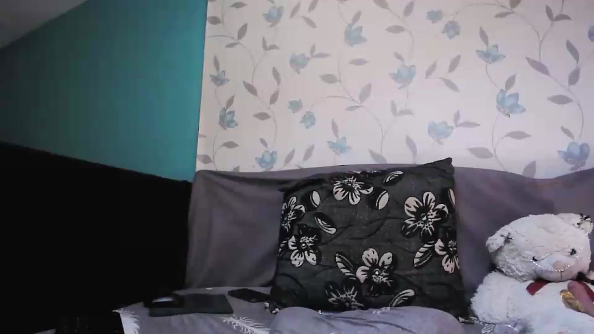 Gallery image thumbnail from HotNicolle123's myfreecams stream on, 08/28/2026, 10:05 image 12 of 20
