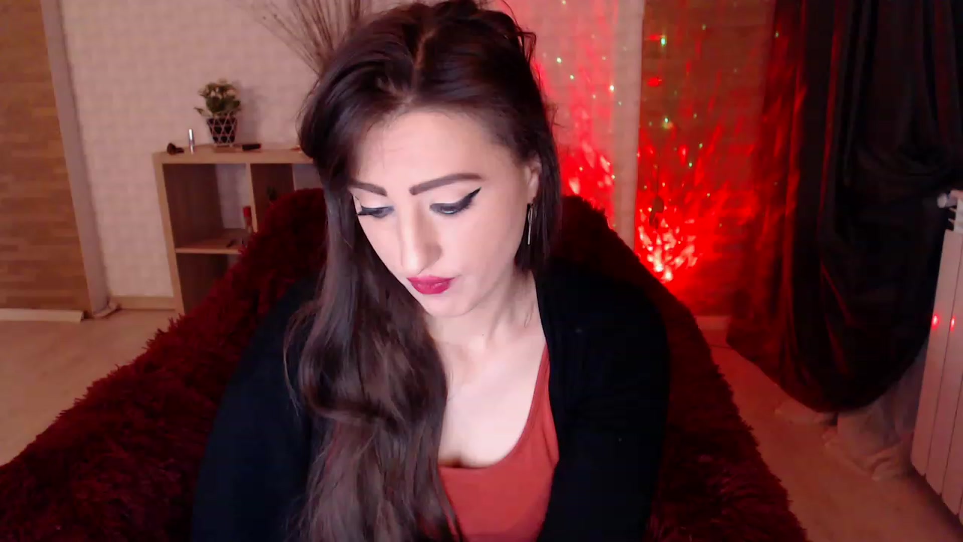 Gallery image thumbnail from HotRebbecca's myfreecams stream on, 12/04/2022, 08:29 image 4 of 20