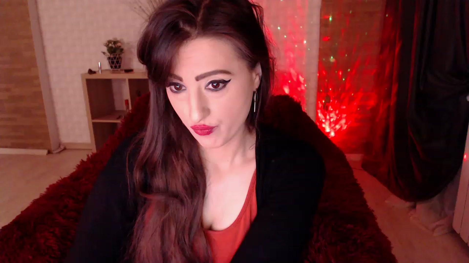 Gallery image thumbnail from HotRebbecca's myfreecams stream on, 12/04/2022, 08:29 image 16 of 20