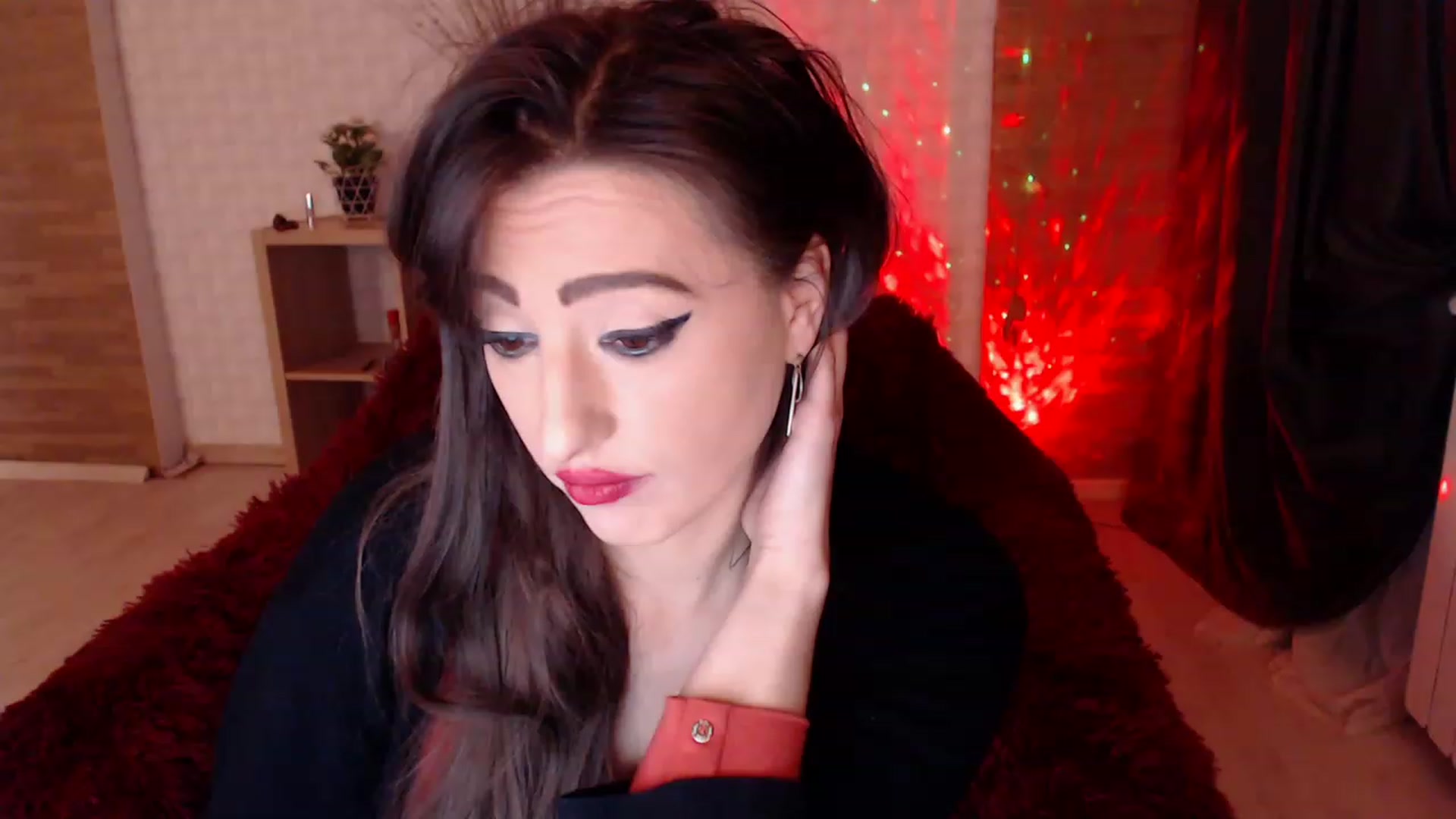 Gallery image thumbnail from HotRebbecca's myfreecams stream on, 12/04/2022, 08:29 image 13 of 20