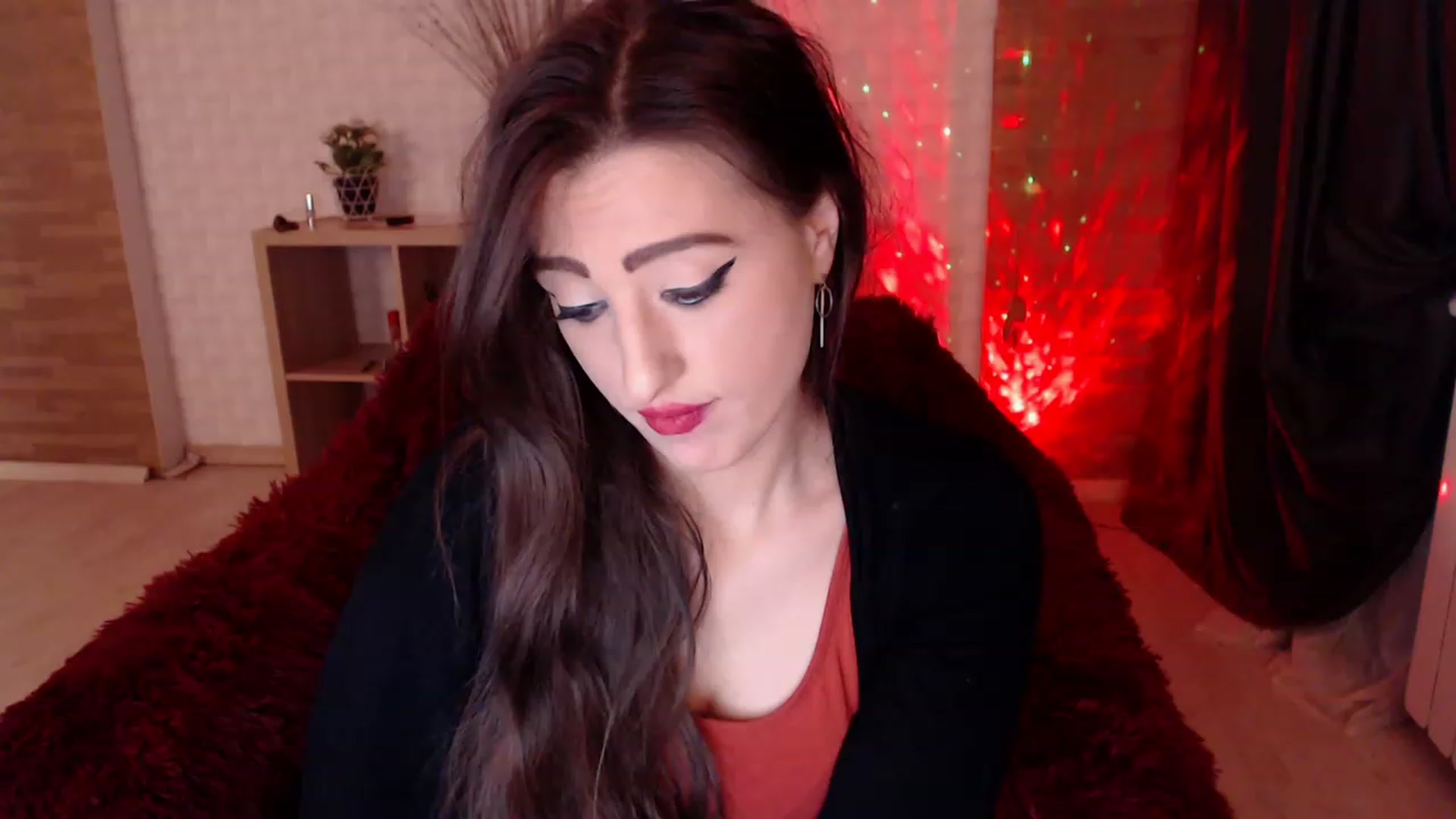 Gallery image thumbnail from HotRebbecca's myfreecams stream on, 12/04/2022, 08:29 image 19 of 20