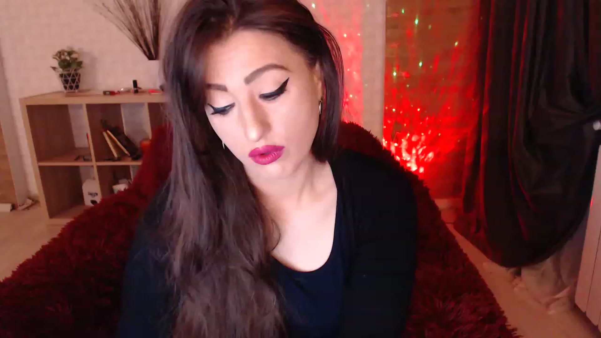 Gallery image thumbnail from HotRebbecca's myfreecams stream on, 12/06/2022, 01:27 image 3 of 20