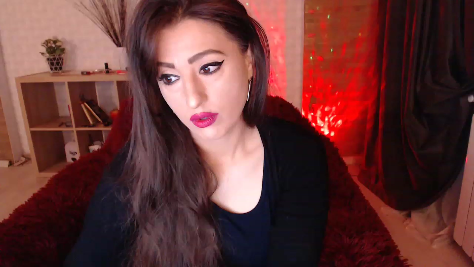 Gallery image thumbnail from HotRebbecca's myfreecams stream on, 12/06/2022, 01:27 image 2 of 20