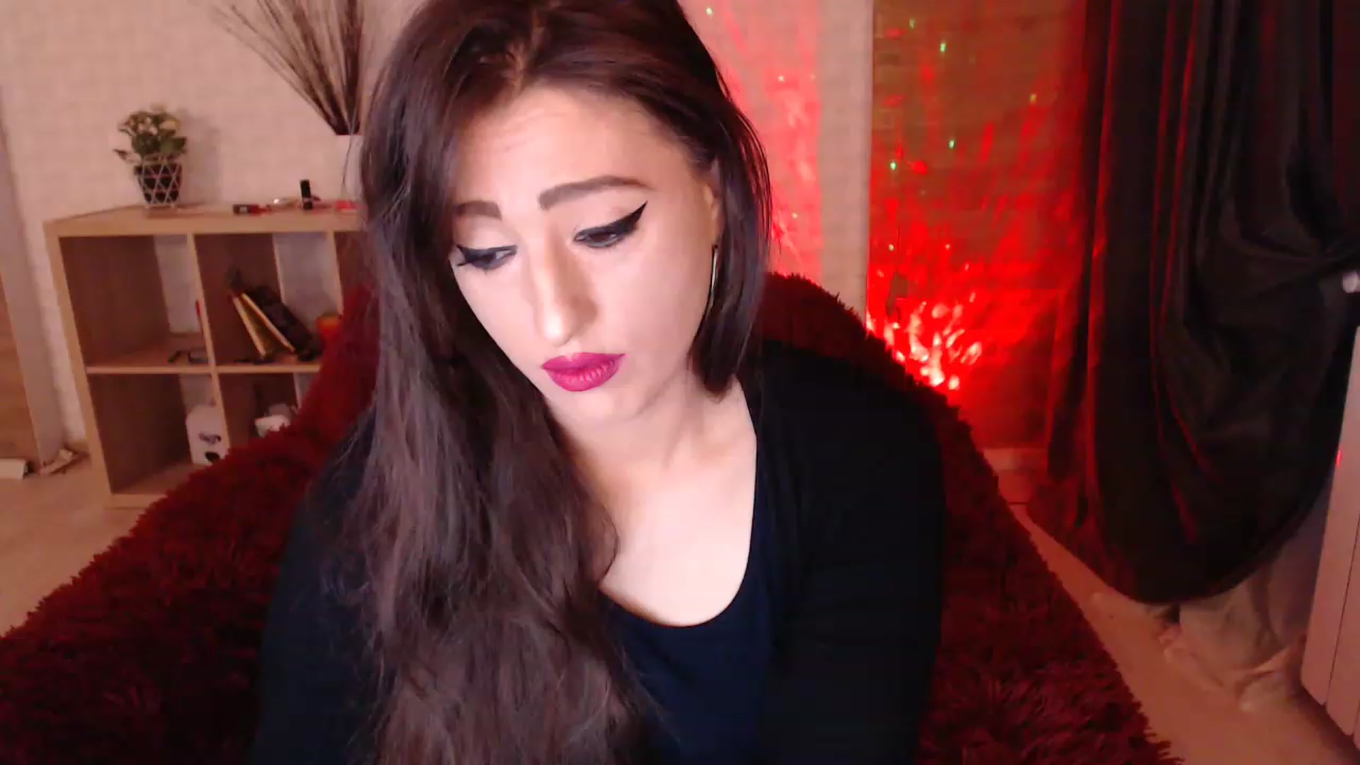 Gallery image thumbnail from HotRebbecca's myfreecams stream on, 12/06/2022, 01:27 image 11 of 20