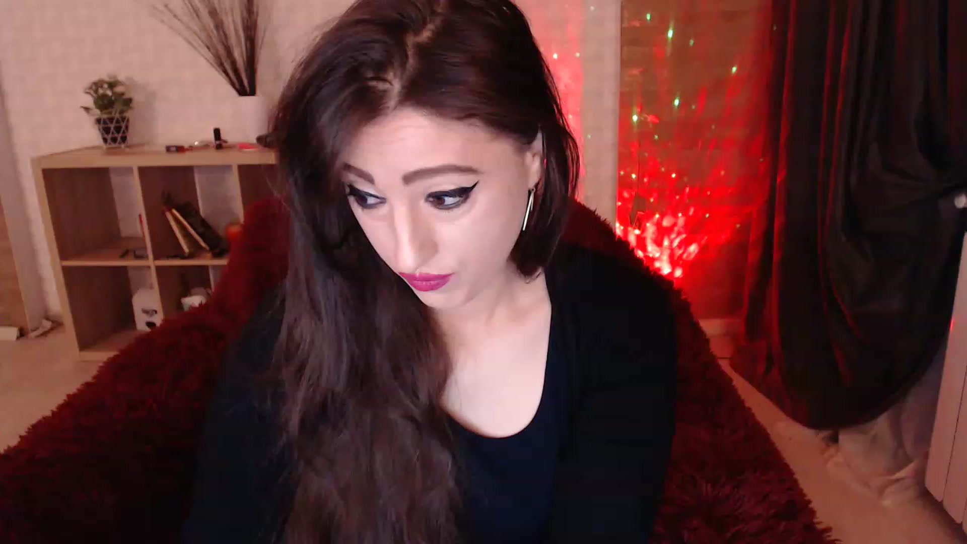 Gallery image thumbnail from HotRebbecca's myfreecams stream on, 12/06/2022, 01:27 image 5 of 20