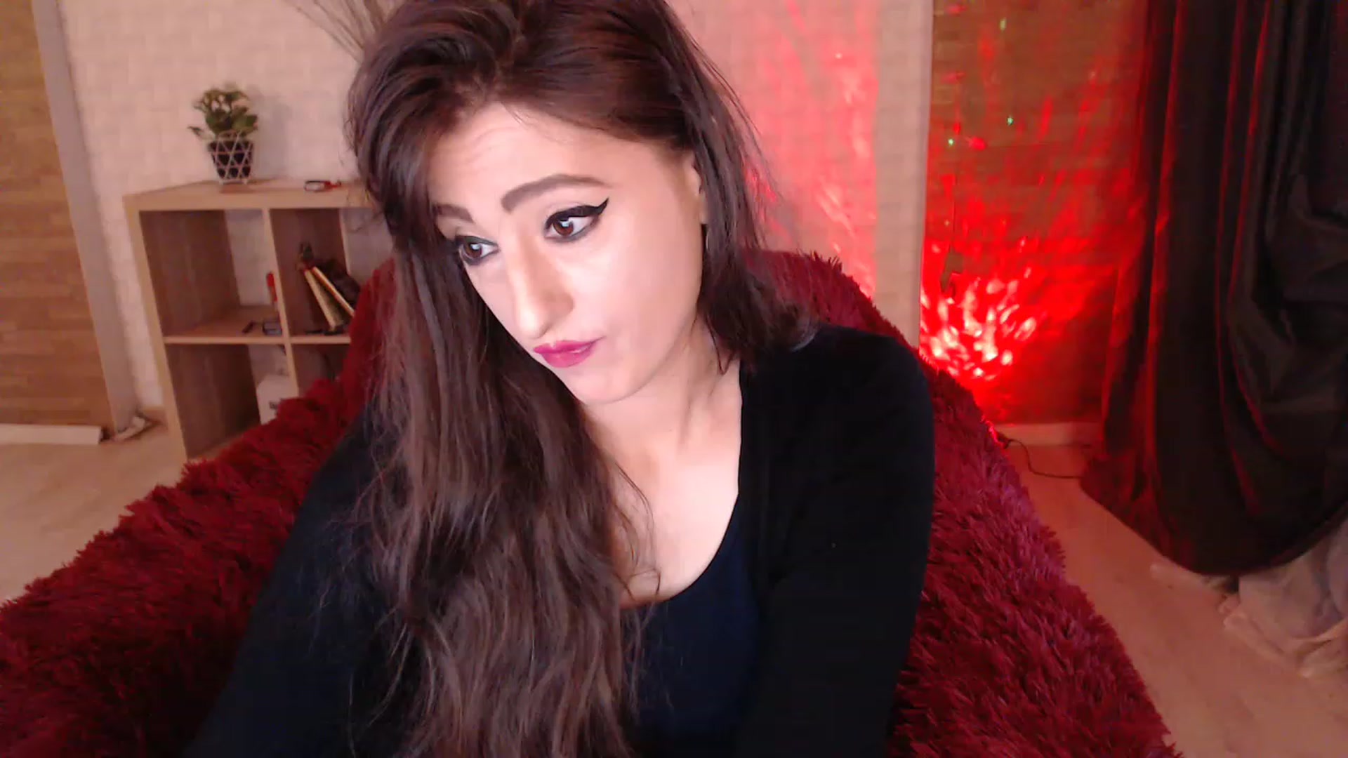 Gallery image thumbnail from HotRebbecca's myfreecams stream on, 12/06/2022, 07:25 image 19 of 20